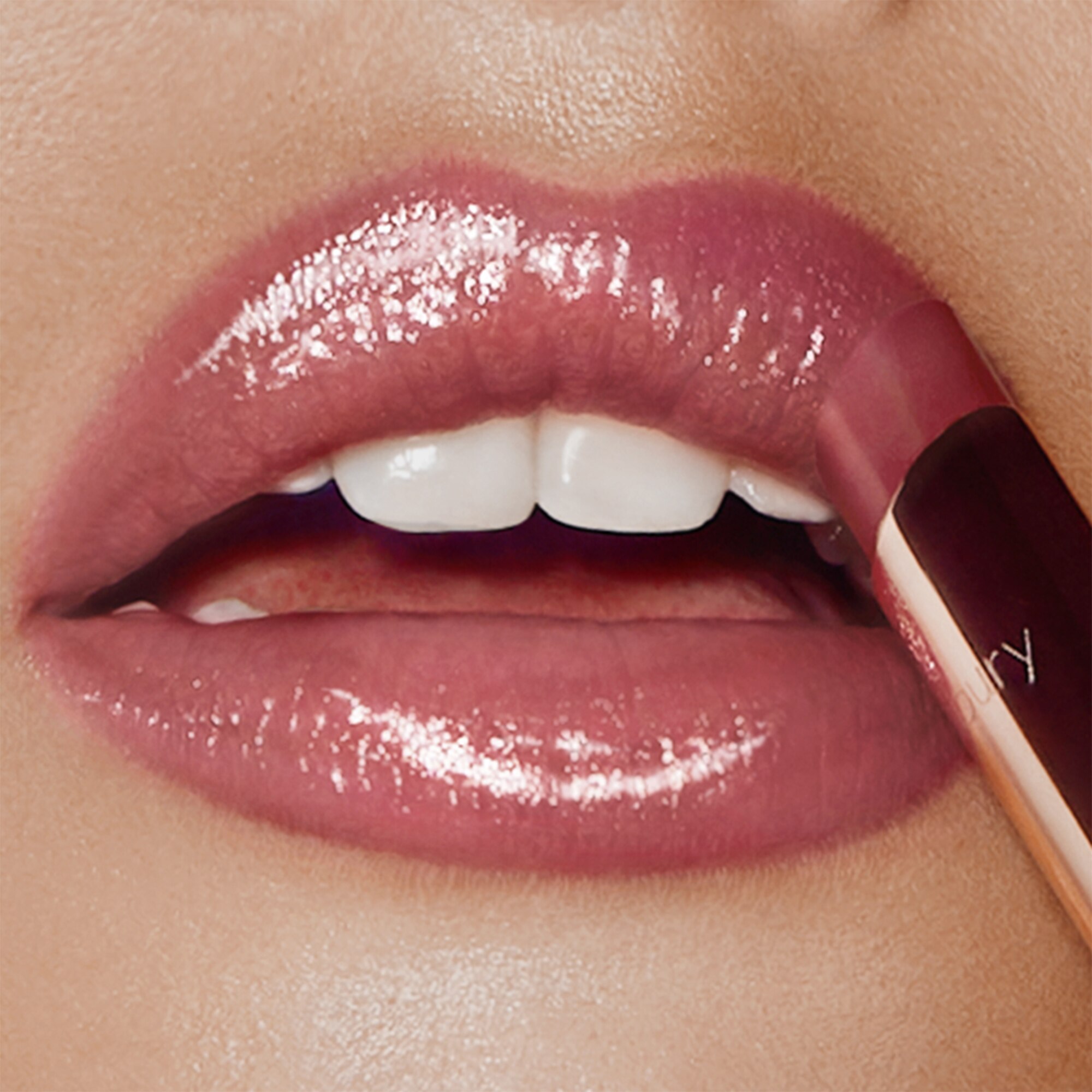 SUPERSTAR LIPS (BARRA PARA LABIOS)